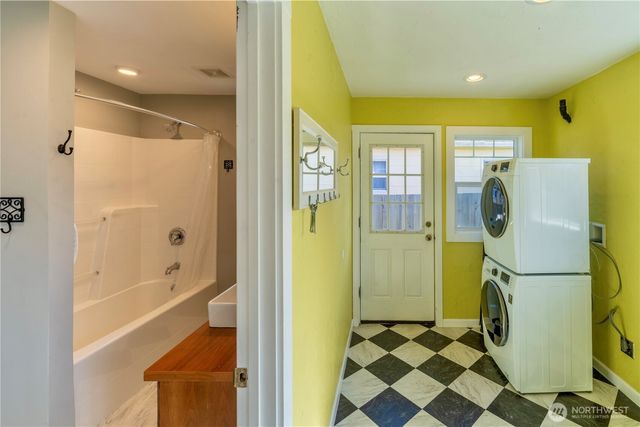 630 E 4th Street, Port Angeles, WA 98362