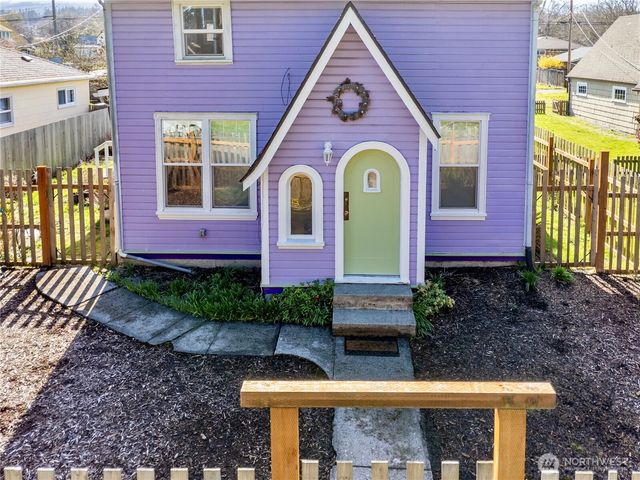 630 E 4th Street, Port Angeles, WA 98362