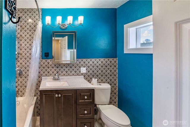 630 E 4th Street, Port Angeles, WA 98362