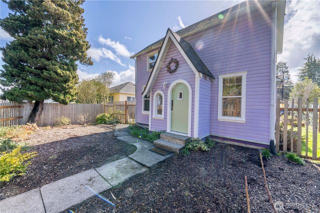 630 E 4th Street, Port Angeles, WA 98362