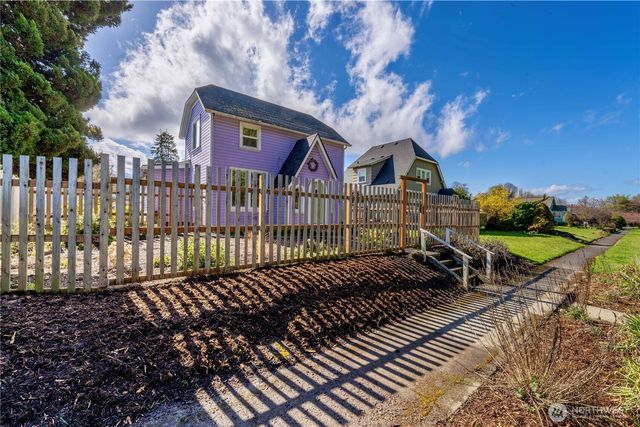 630 E 4th Street, Port Angeles, WA 98362