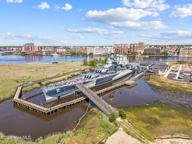 2222 Calm Waters Drive 12, Leland, NC 28451