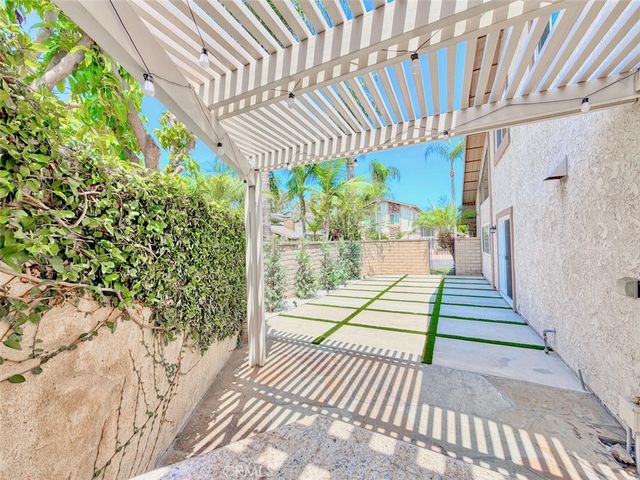 2134 N Pami Circle, Orange, CA 92867