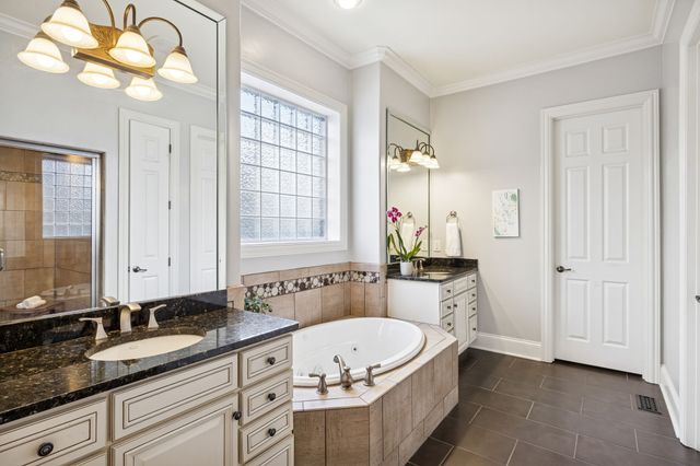 1200 Vintage Grove Ln, Franklin, TN 37064