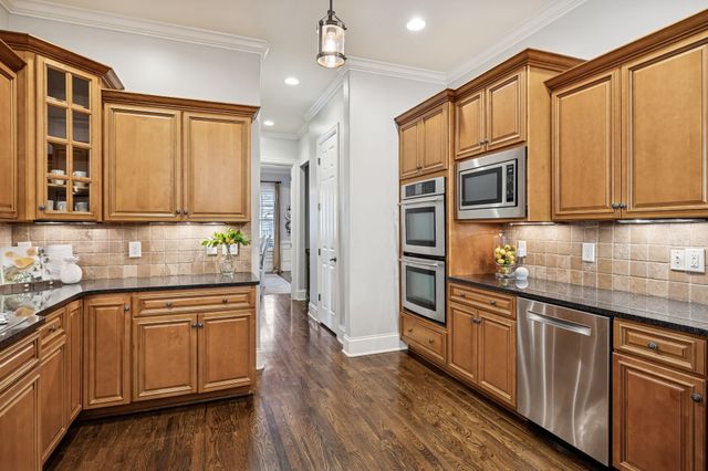 1200 Vintage Grove Ln, Franklin, TN 37064