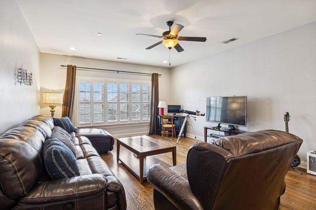 1200 Vintage Grove Ln, Franklin, TN 37064