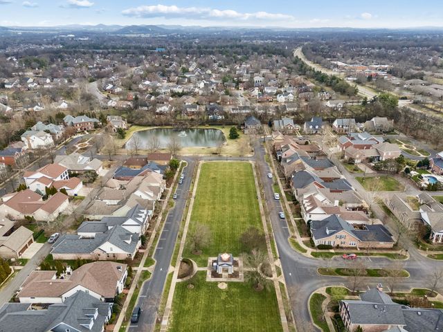 1200 Vintage Grove Ln, Franklin, TN 37064