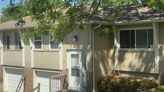 5205-07 FARLEY Court, Shawnee, KS 66203