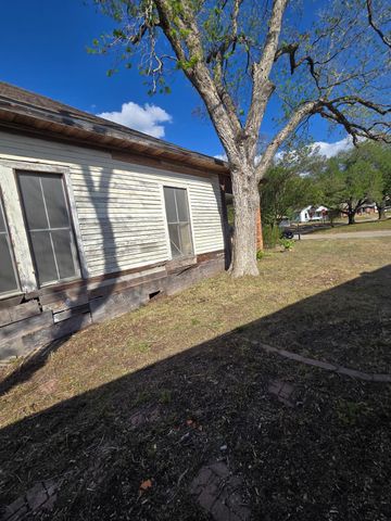 501 Green ST, Rockdale, TX 76567