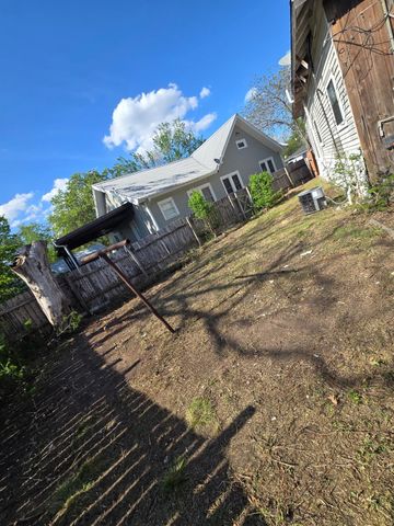 501 Green ST, Rockdale, TX 76567
