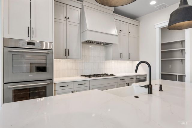 904 E Escalation St, Meridian, ID 83642