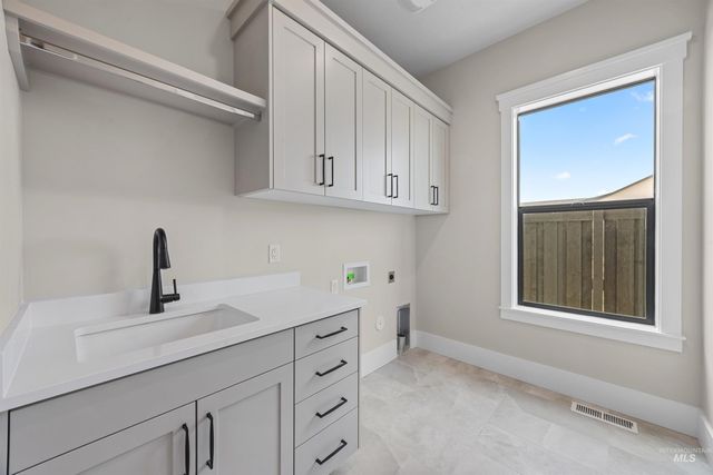 904 E Escalation St, Meridian, ID 83642