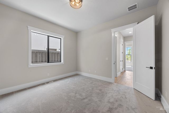 904 E Escalation St, Meridian, ID 83642