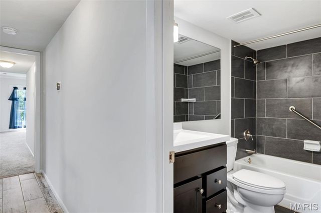 12598 Chardin Place 3, St Louis, MO 63128