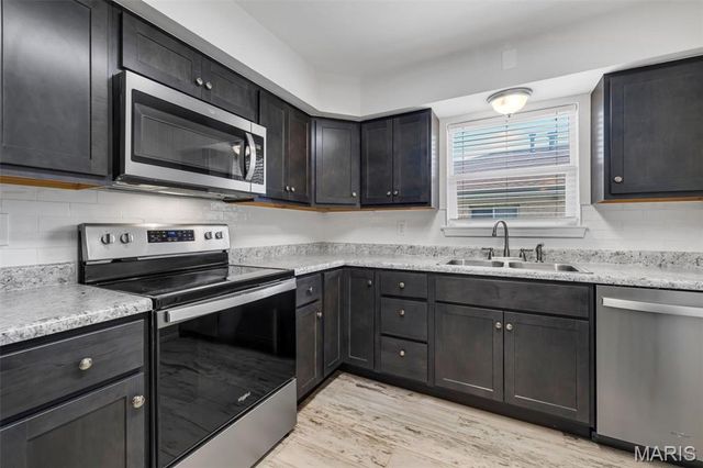 12598 Chardin Place 3, St Louis, MO 63128