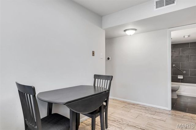 12598 Chardin Place 3, St Louis, MO 63128