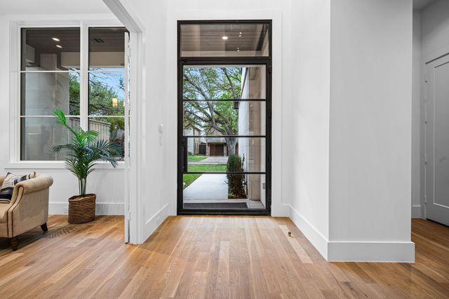 4807 W Hanover Avenue, Dallas, TX 75209