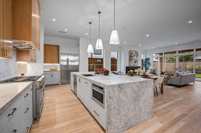 4807 W Hanover Avenue, Dallas, TX 75209