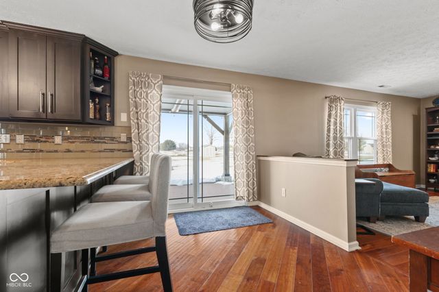 6644 W Cross Trail, New Palestine, IN 46163