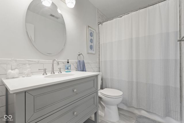 6644 W Cross Trail, New Palestine, IN 46163