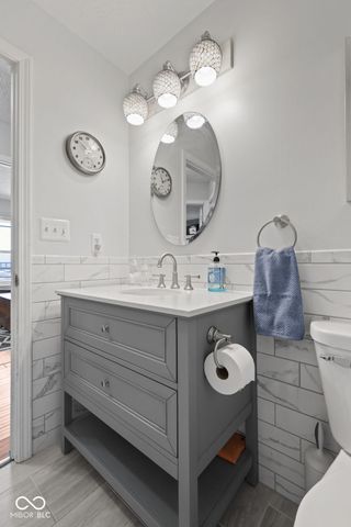 6644 W Cross Trail, New Palestine, IN 46163