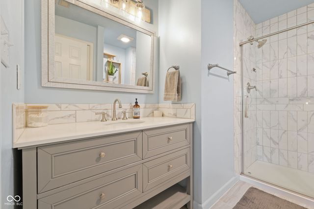 6644 W Cross Trail, New Palestine, IN 46163