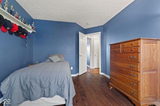 6644 W Cross Trail, New Palestine, IN 46163