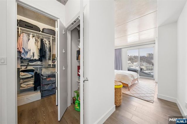 1077 River Road PH 13, Edgewater, NJ 07020