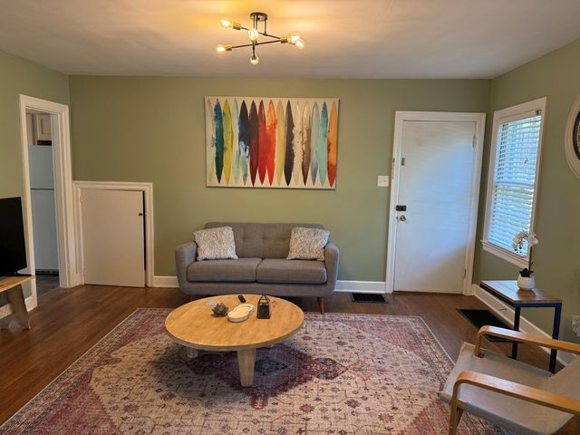 1802 Carolyn Drive, Lexington, KY 40502