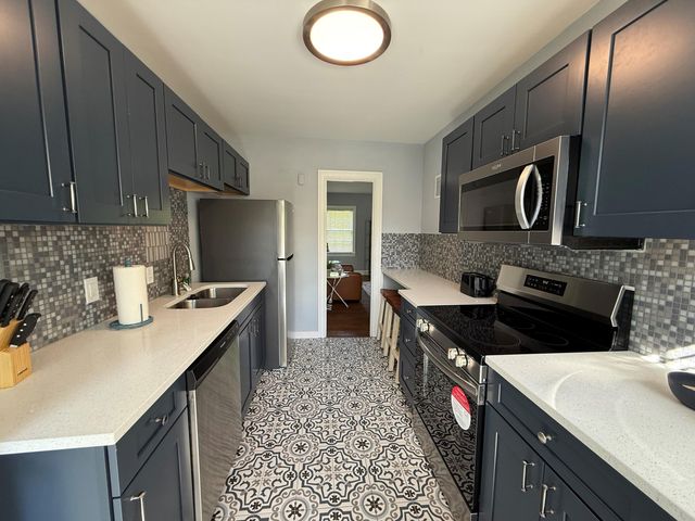 1802 Carolyn Drive, Lexington, KY 40502