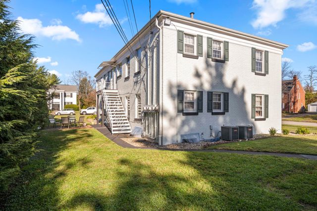 1802 Carolyn Drive, Lexington, KY 40502