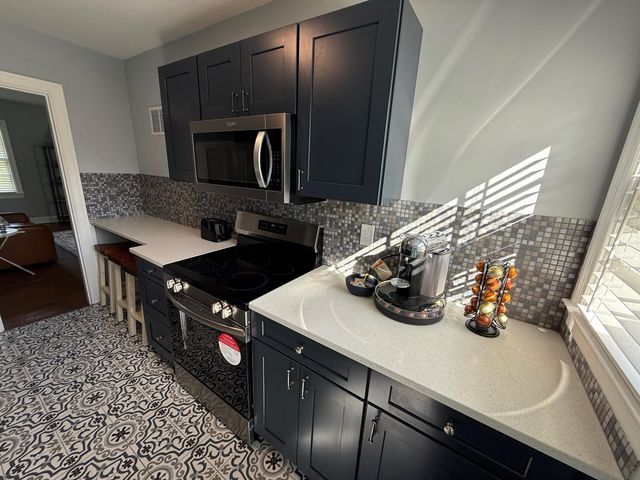 1802 Carolyn Drive, Lexington, KY 40502