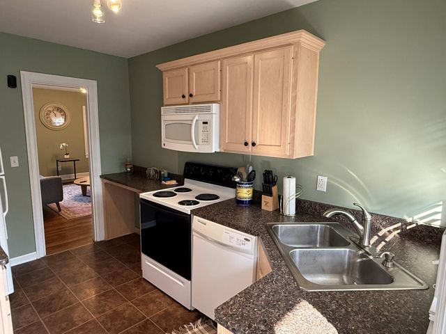 1802 Carolyn Drive, Lexington, KY 40502