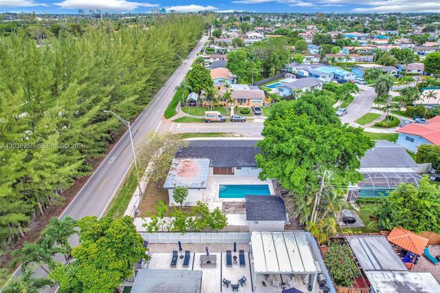 8201 SW 42nd Street, Miami, FL 33155