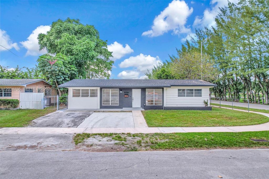 8201 SW 42nd Street, Miami, FL 33155