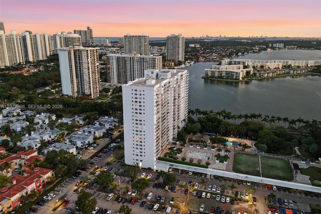 2851 NE 183rd St 1901E, Aventura, FL 33160