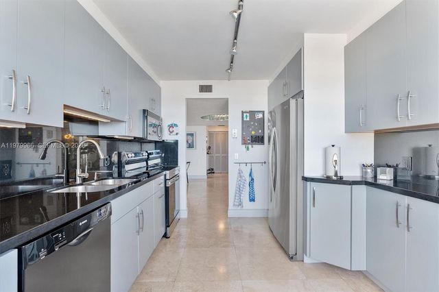 2851 NE 183rd St 1901E, Aventura, FL 33160