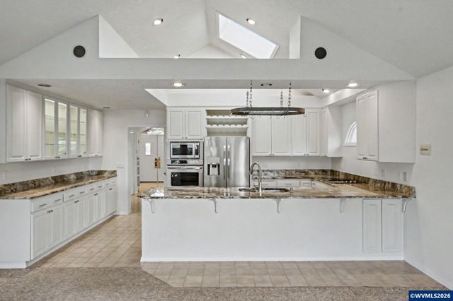 1635 Cinnamon Hill Dr SE, Salem, OR 97306