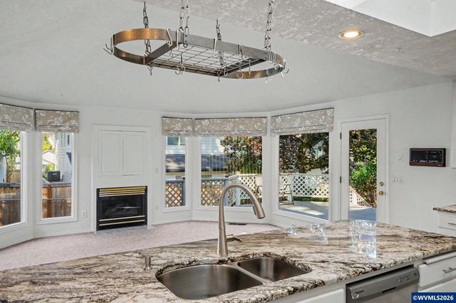1635 Cinnamon Hill Dr SE, Salem, OR 97306