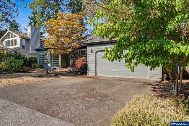 1635 Cinnamon Hill Dr SE, Salem, OR 97306