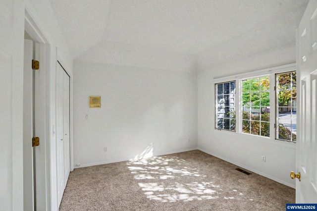 1635 Cinnamon Hill Dr SE, Salem, OR 97306