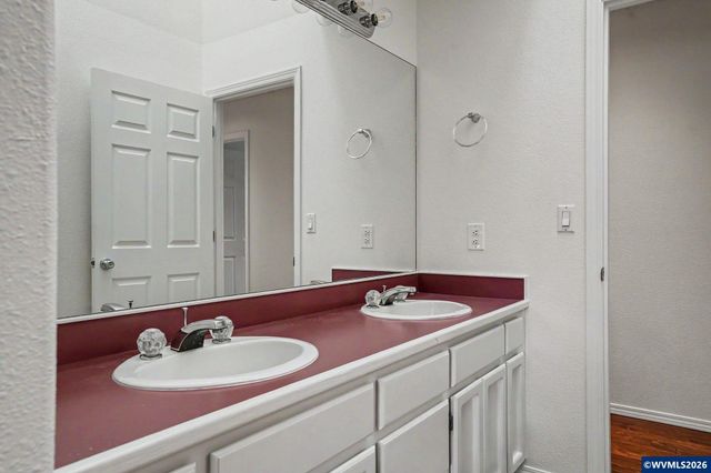 1635 Cinnamon Hill Dr SE, Salem, OR 97306