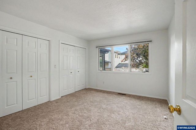 1635 Cinnamon Hill Dr SE, Salem, OR 97306