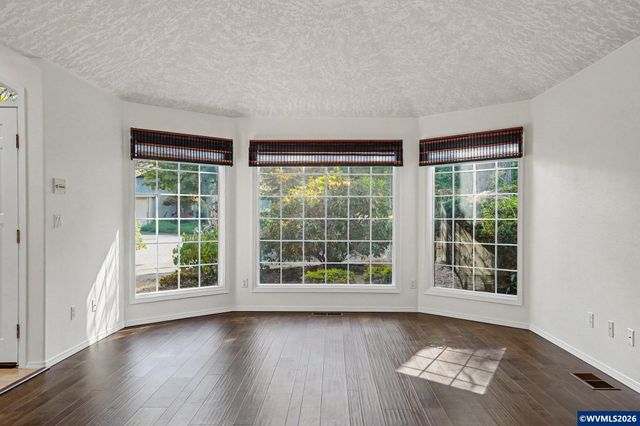 1635 Cinnamon Hill Dr SE, Salem, OR 97306