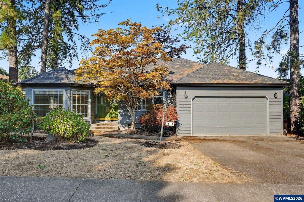 1635 Cinnamon Hill Dr SE, Salem, OR 97306