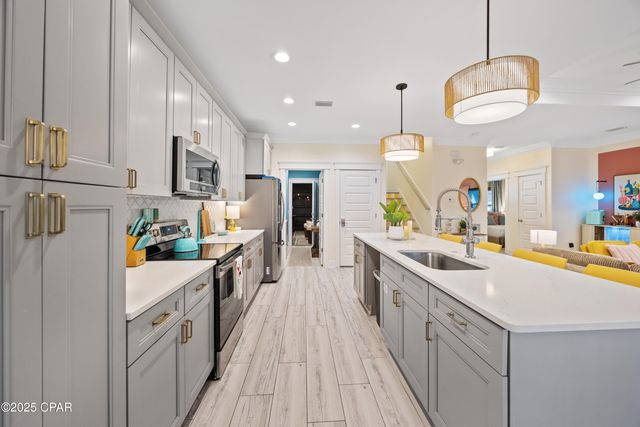 6807 Sunset Avenue, Panama City, FL 32408