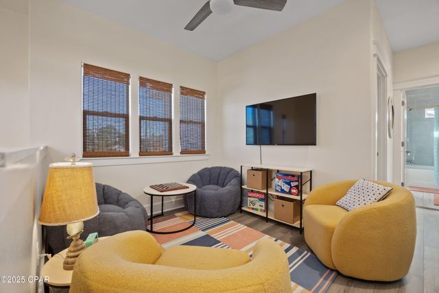 6807 Sunset Avenue, Panama City, FL 32408