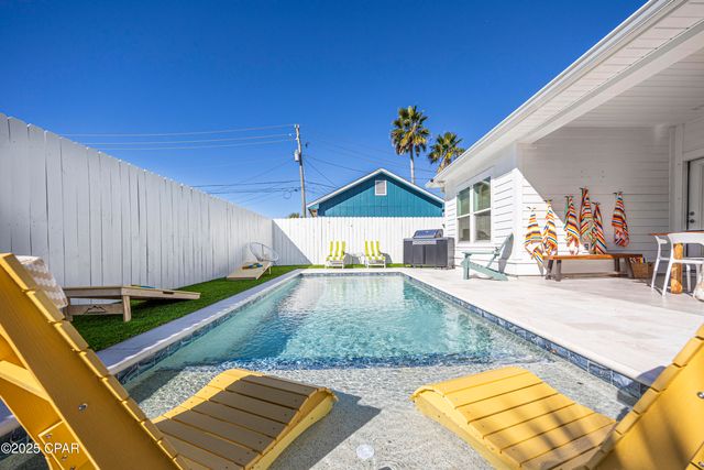 6807 Sunset Avenue, Panama City, FL 32408