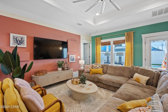 6807 Sunset Avenue, Panama City, FL 32408