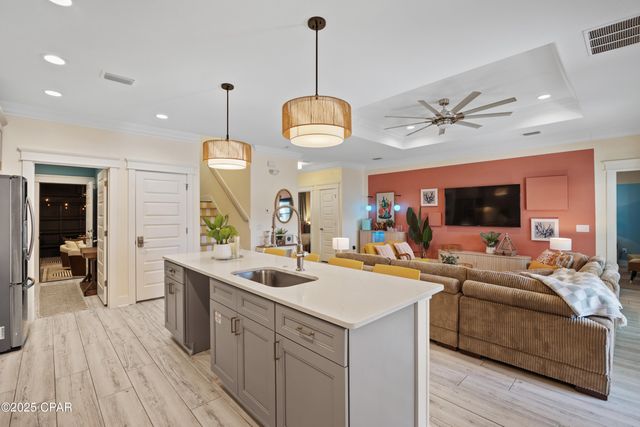 6807 Sunset Avenue, Panama City, FL 32408